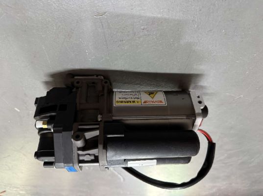 Audi Airmatic Suspension Pump 80A616005 40A616005E สําหรับ Audi Q5/Sportback 2017 - 2025