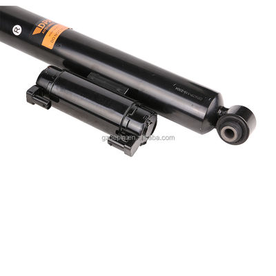 Mercedes Benz 205 ออโต้อะไหล่ การแขวนอากาศ เครื่องดึงกระแทก 2053207600 สําหรับการเปลี่ยน / ซ่อม